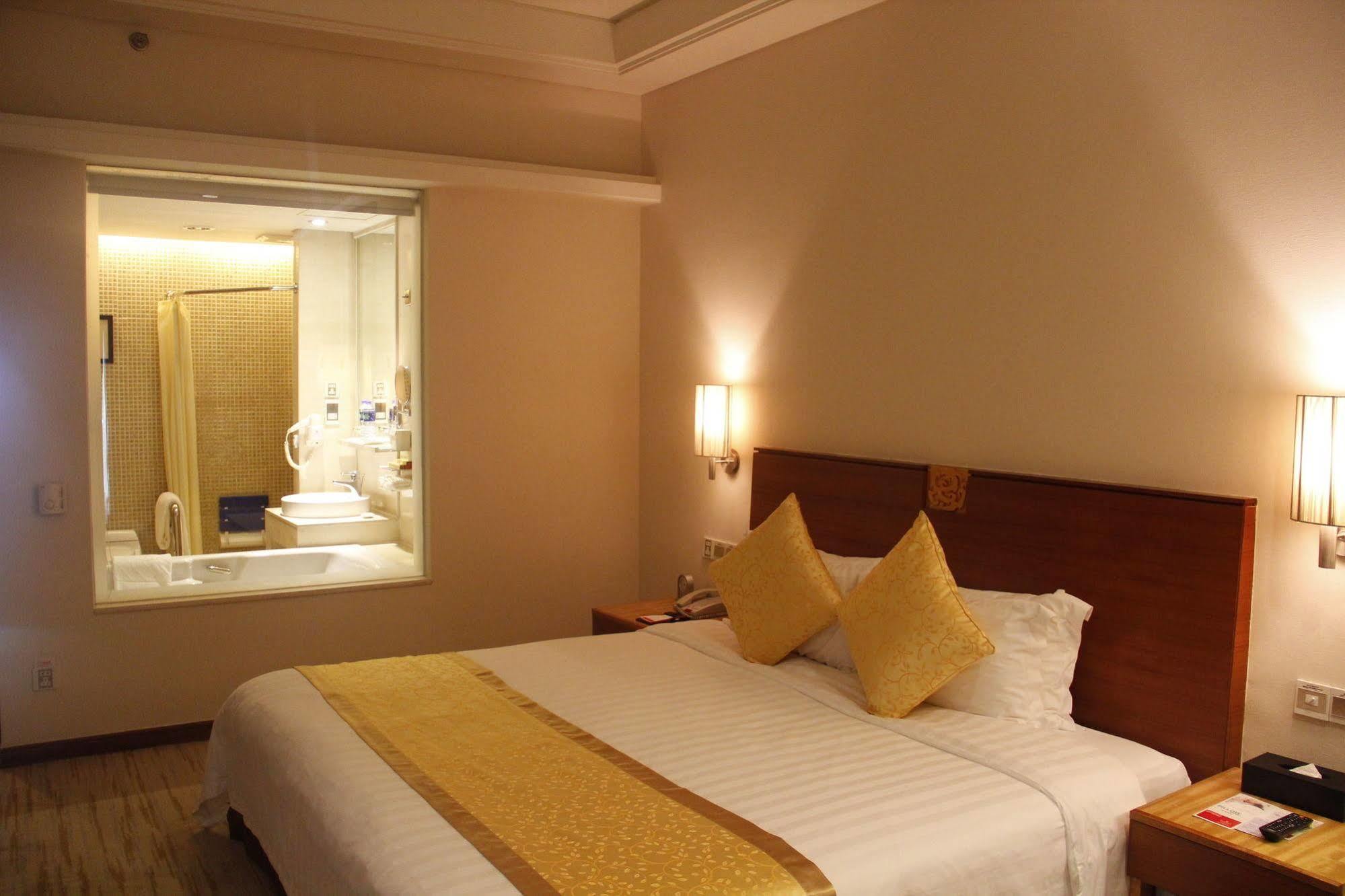 Ramada Plaza Guangzhou Hotel Ngoại thất bức ảnh