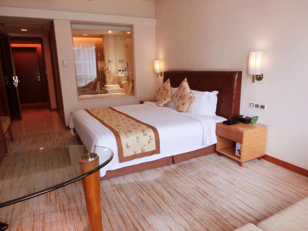 Ramada Plaza Guangzhou Hotel Phòng bức ảnh